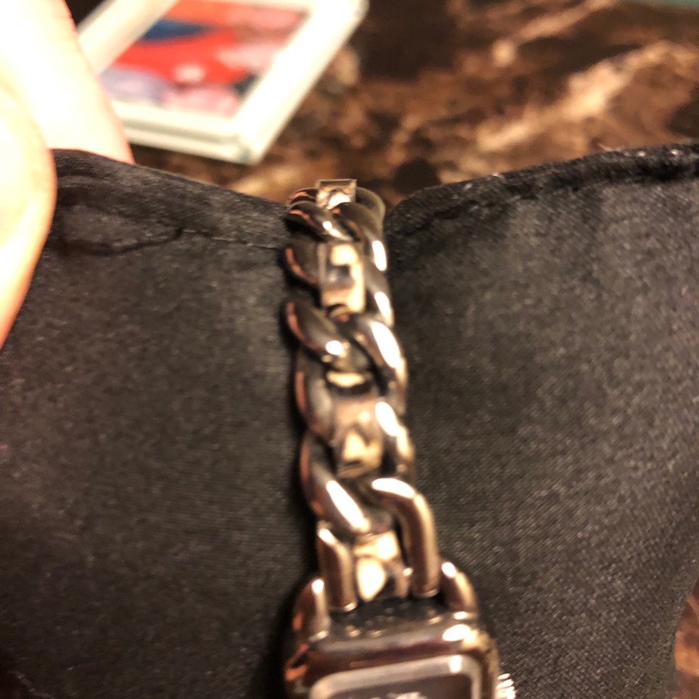 Coach Etched Bracelet Watch trimmed/black leather - Picture 4 of 8